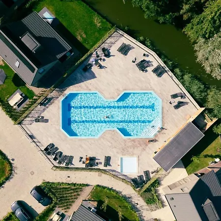 539 Op Recreatiepark De Wielen * Sint Maarten