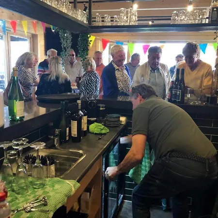 539 Op Recreatiepark De Wielen Chalet *